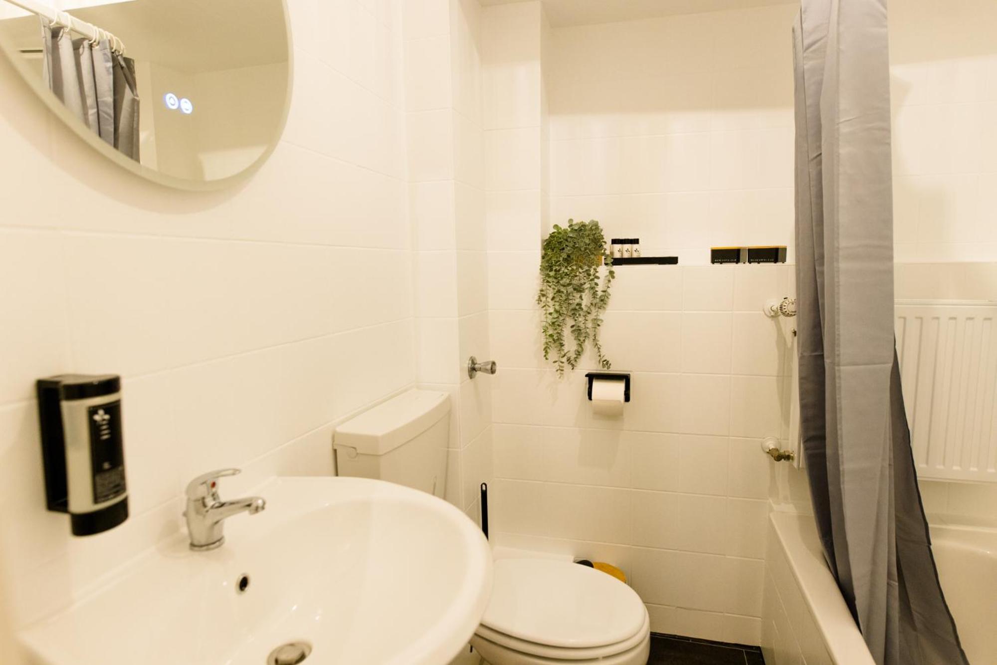 Staylight City - Premium Appartements Mit Balkon Hildesheim Bilik gambar